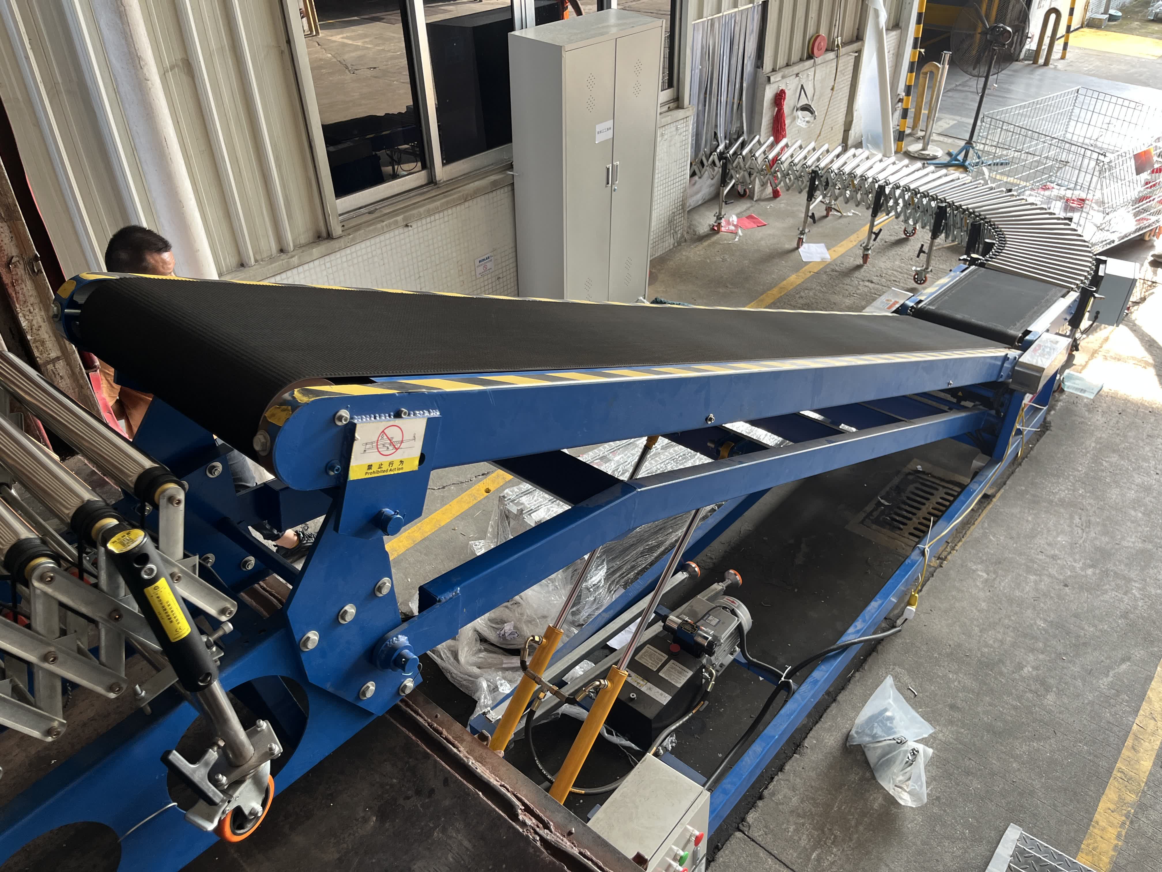 耐力神-液压爬坡机