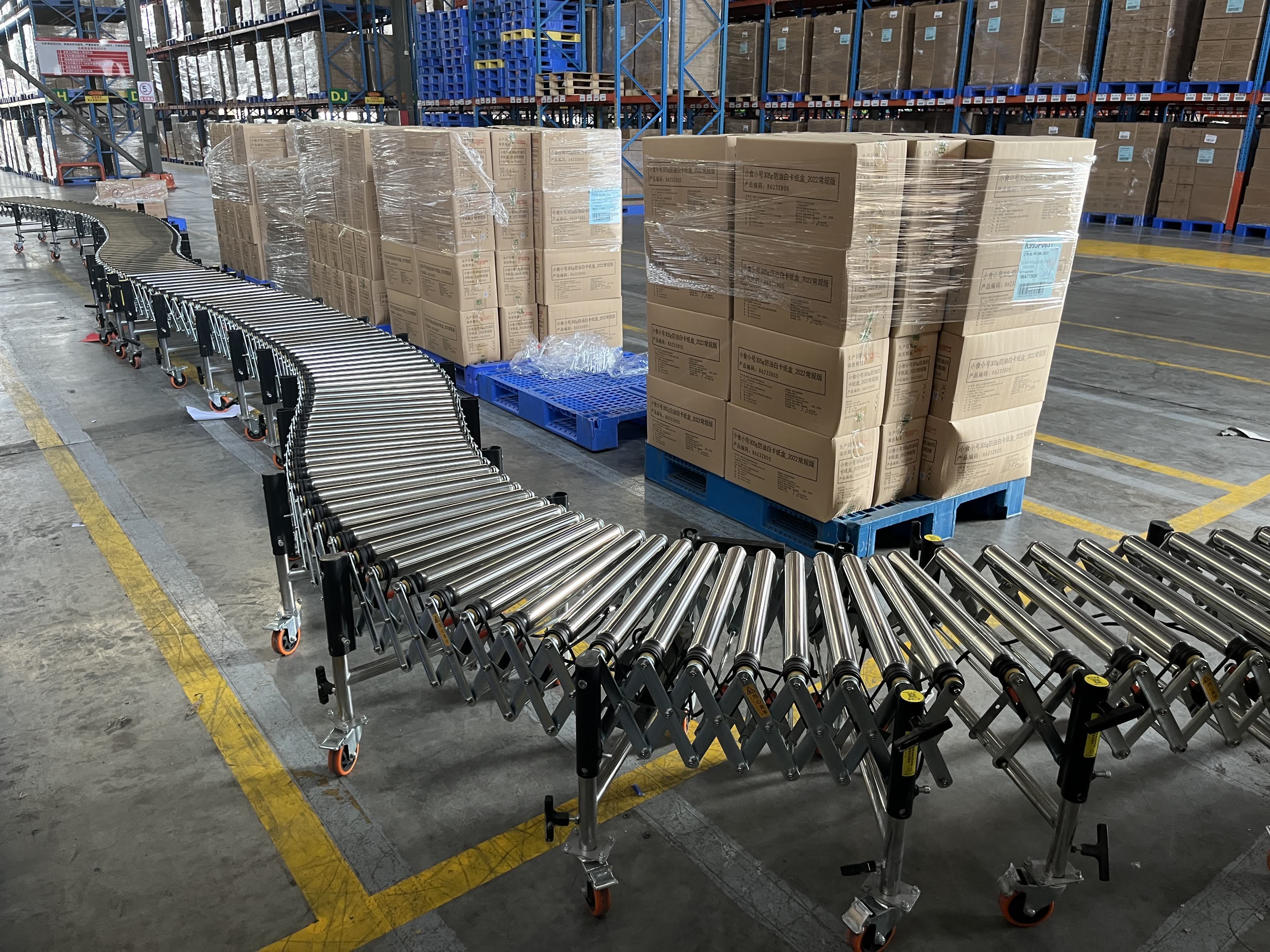 滚筒输送机在仓库任意转弯