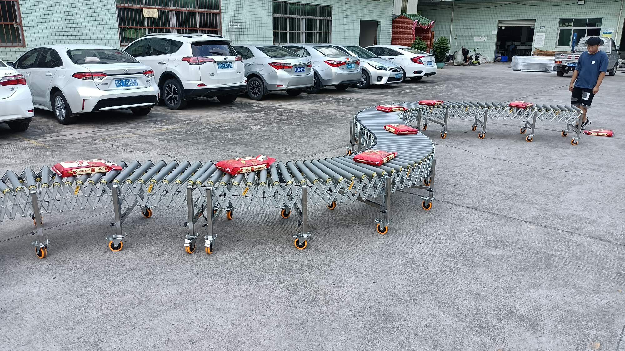 耐力输卸生产的包胶动力滚筒输送机